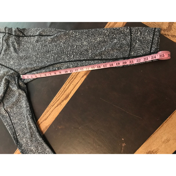 Lululemon In Movement Tight 25” Everlux Diffuse Starlight Black White - Size 12 - Picture 7 of 10
